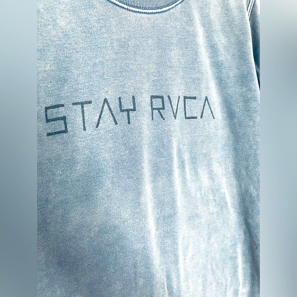 RVCA Sweatshirt Long Sleeve Pullover Crew Neck Faded Blue Jean Color Size L - Picture 3 of 5
